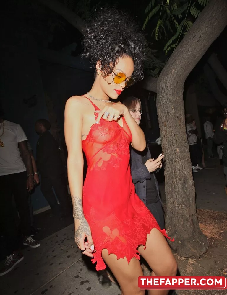 Rihanna  Onlyfans Leaked Nude Image #Q94YGmjHYg