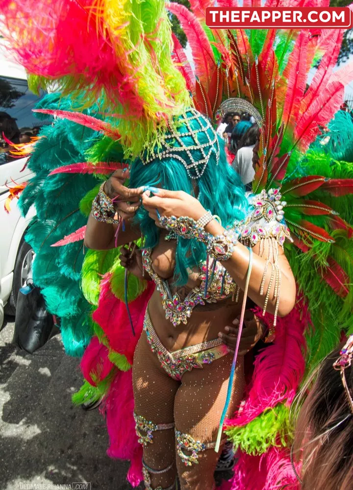 Rihanna  Onlyfans Leaked Nude Image #QJmvQwfpSO