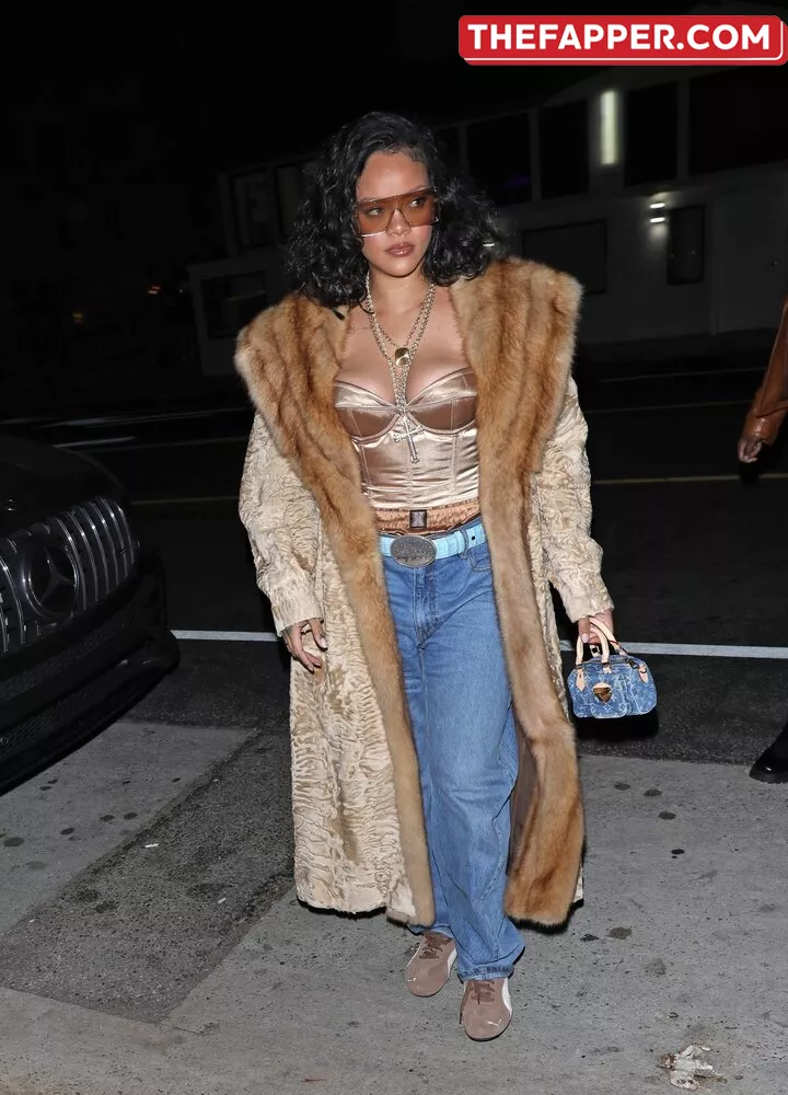 Rihanna  Onlyfans Leaked Nude Image #Qg5i3yt9en