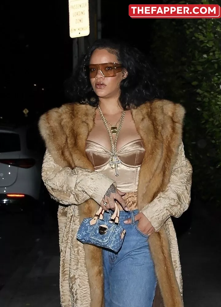 Rihanna  Onlyfans Leaked Nude Image #RuLwCzsLK8
