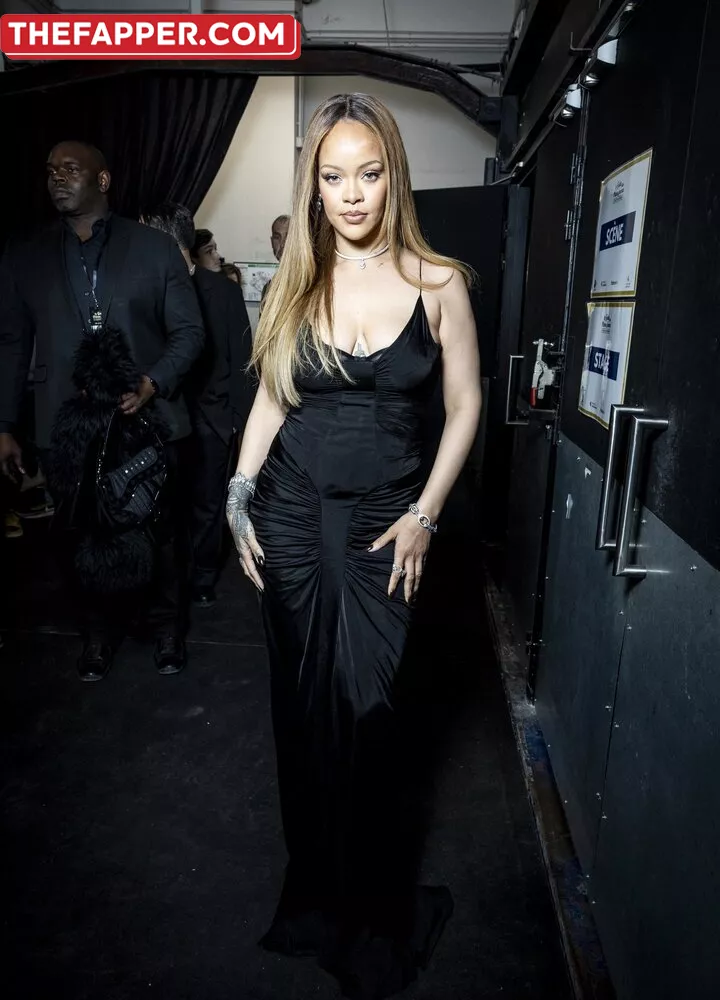 Rihanna  Onlyfans Leaked Nude Image #TOAKevGXqq