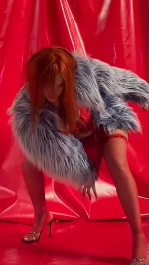 Rihanna #Ur94LfE3Ix
