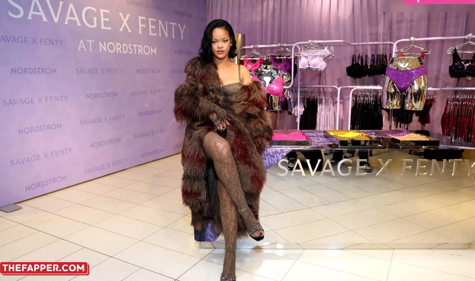 Rihanna  Onlyfans Leaked Nude Image #Z197LJy4AT