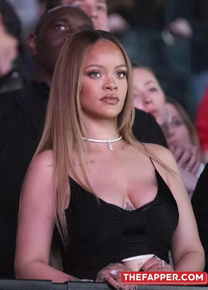 Rihanna  Onlyfans Leaked Nude Image #dCAZItFMdf