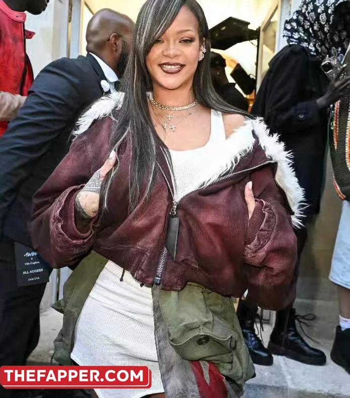 Rihanna  Onlyfans Leaked Nude Image #dW0apsbXho