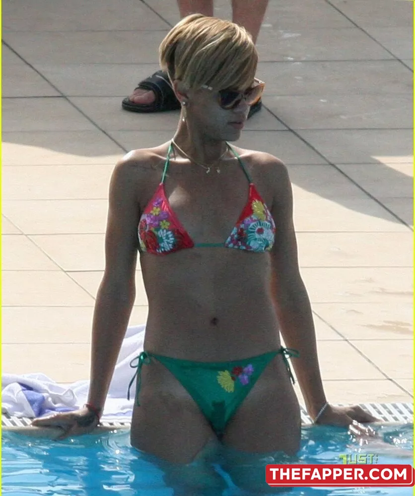 Rihanna  Onlyfans Leaked Nude Image #demL4qbw9y