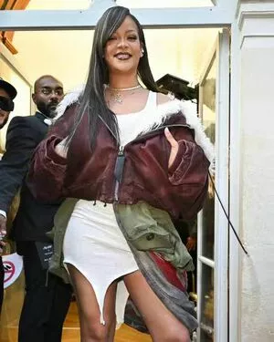 Rihanna Onlyfans Leaked Nude Image #ek6NsZkWAY