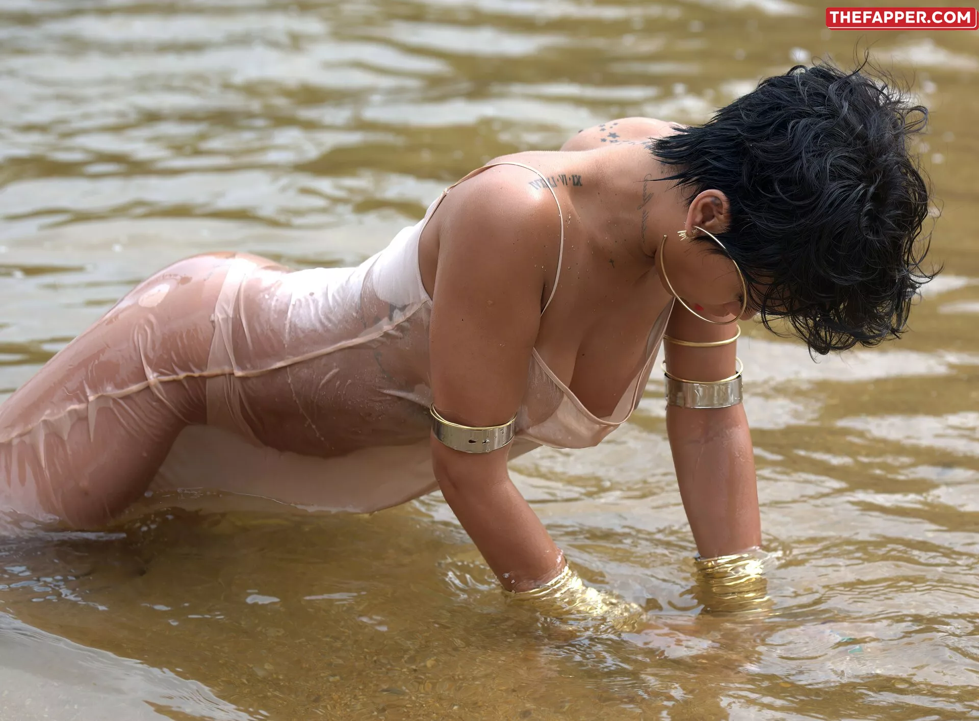 Rihanna  Onlyfans Leaked Nude Image #fXuO5out96