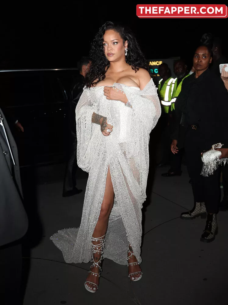 Rihanna  Onlyfans Leaked Nude Image #jSNHaCWlrS