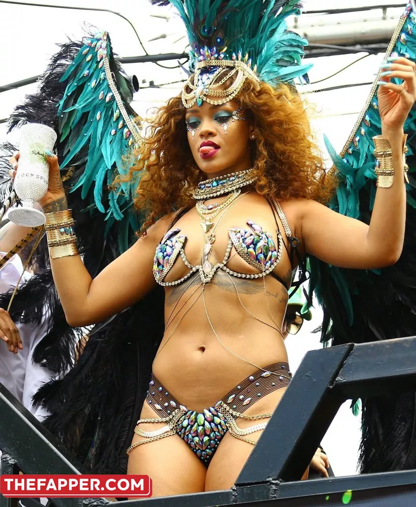 Rihanna  Onlyfans Leaked Nude Image #kU9imiMdL3