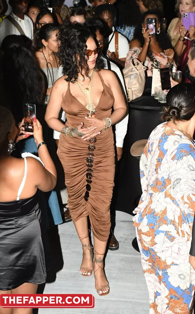 Rihanna  Onlyfans Leaked Nude Image #o2JelrASN3