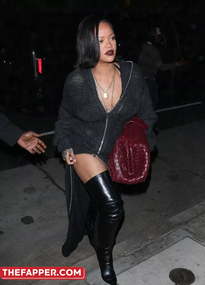 Rihanna  Onlyfans Leaked Nude Image #owSpC6EYp5