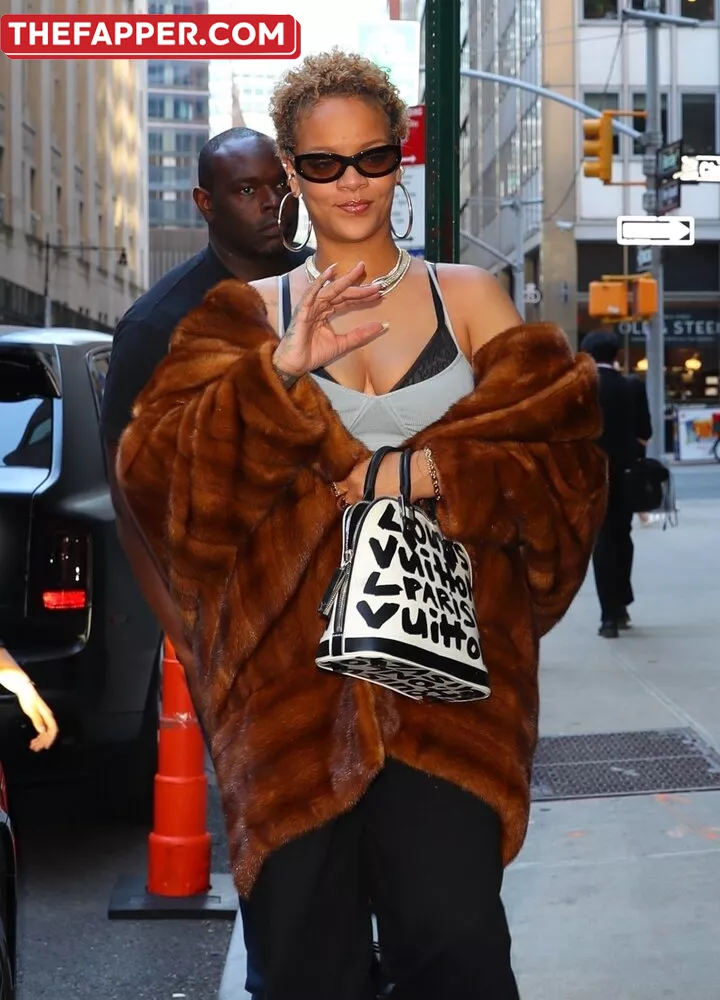 Rihanna  Onlyfans Leaked Nude Image #qUsa4DUQU0
