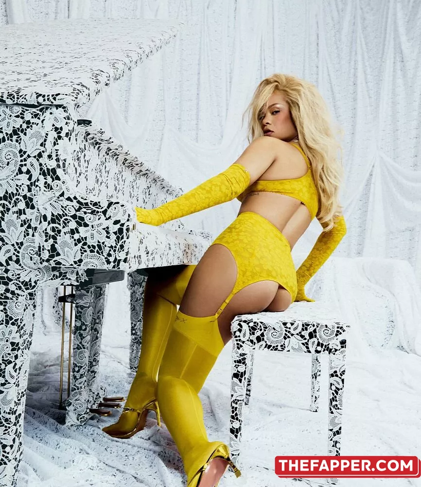 Rihanna  Onlyfans Leaked Nude Image #qZraDIrbmR