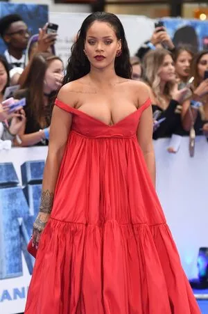 Rihanna Onlyfans Leaked Nude Image #s68BNptf2R