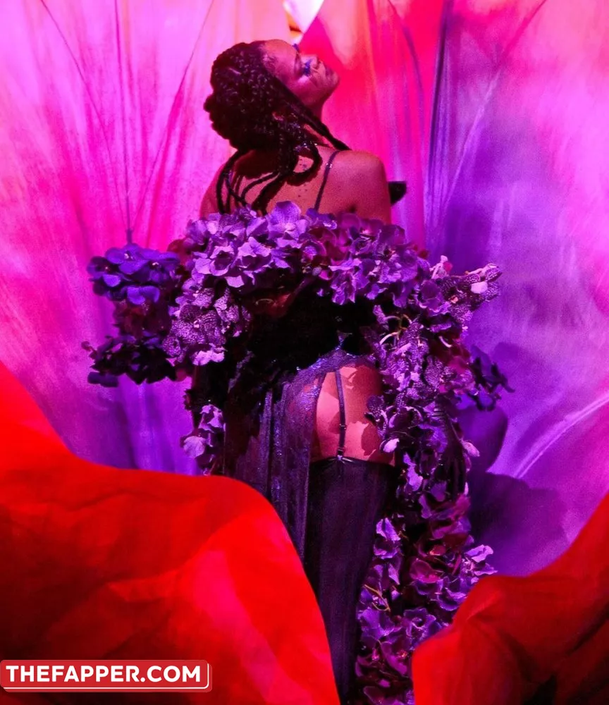 Rihanna  Onlyfans Leaked Nude Image #vQv22qOTcr