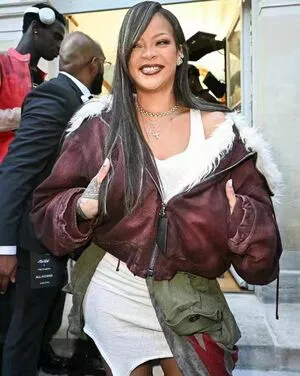 Rihanna Onlyfans Leaked Nude Image #x9OUes6Qyy