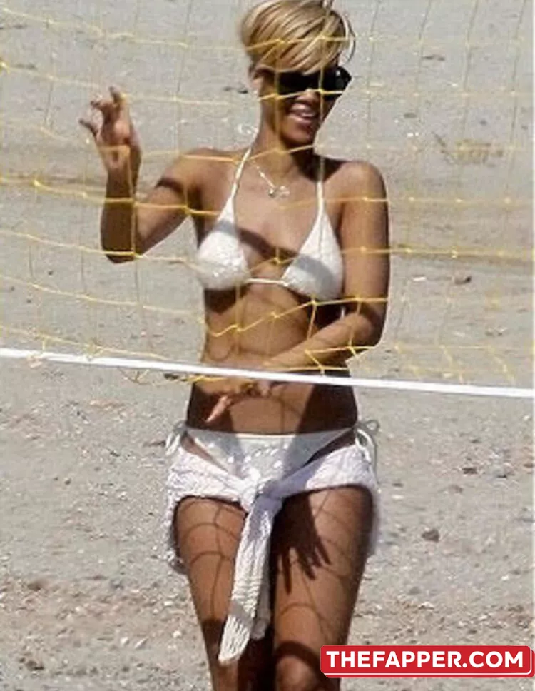 Rihanna  Onlyfans Leaked Nude Image #zBQ6vRHn6F