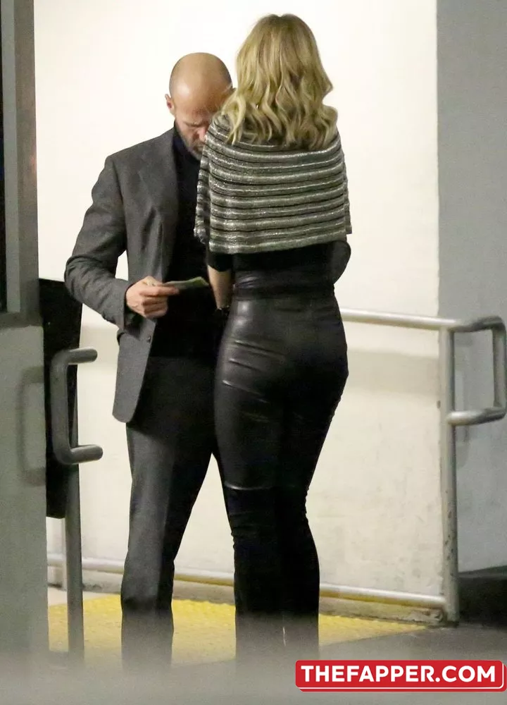 Rosie Huntington Whiteley  Onlyfans Leaked Nude Image #4C8xzIcski