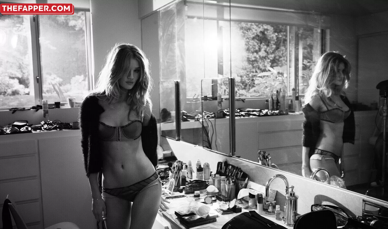Rosie Huntington Whiteley  Onlyfans Leaked Nude Image #CYASTTKg7I