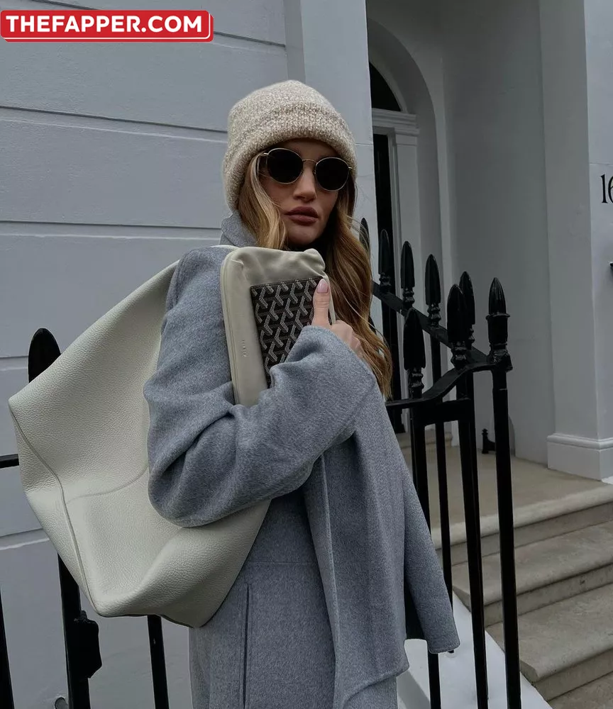 Rosie Huntington Whiteley  Onlyfans Leaked Nude Image #xF8Ak9mC4M