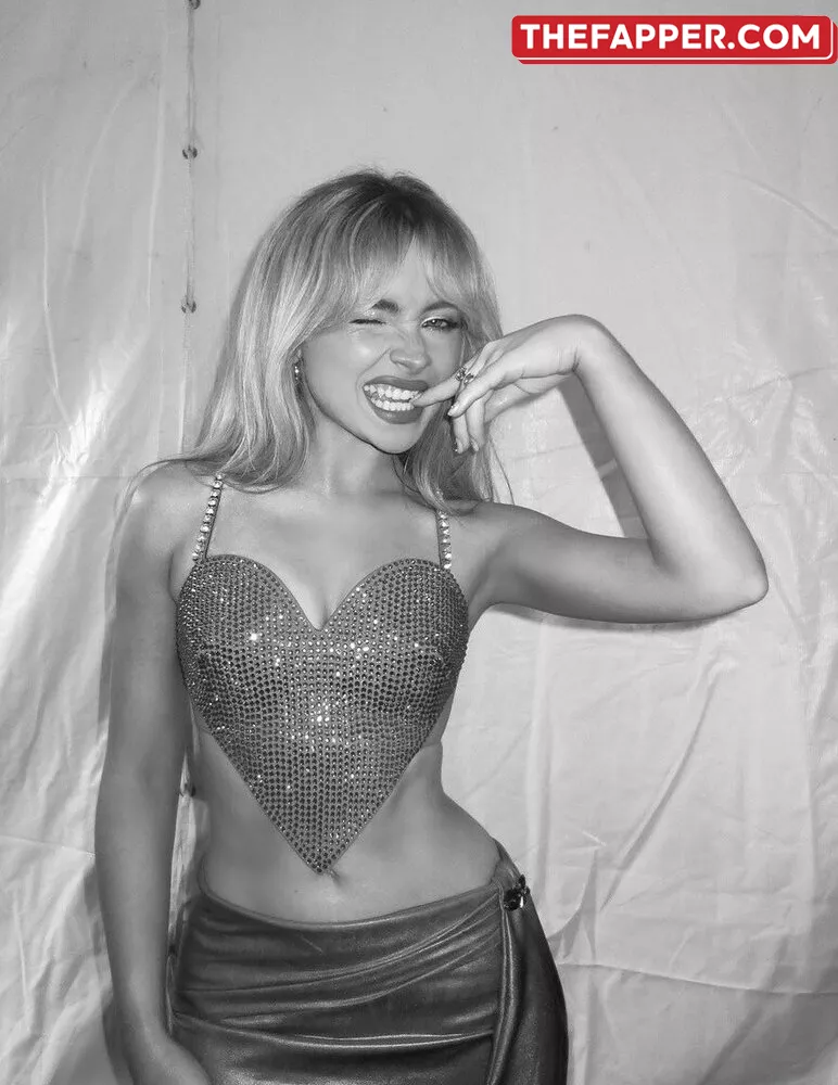 Sabrina Carpenter  Onlyfans Leaked Nude Image #8Wrh1Tbukj