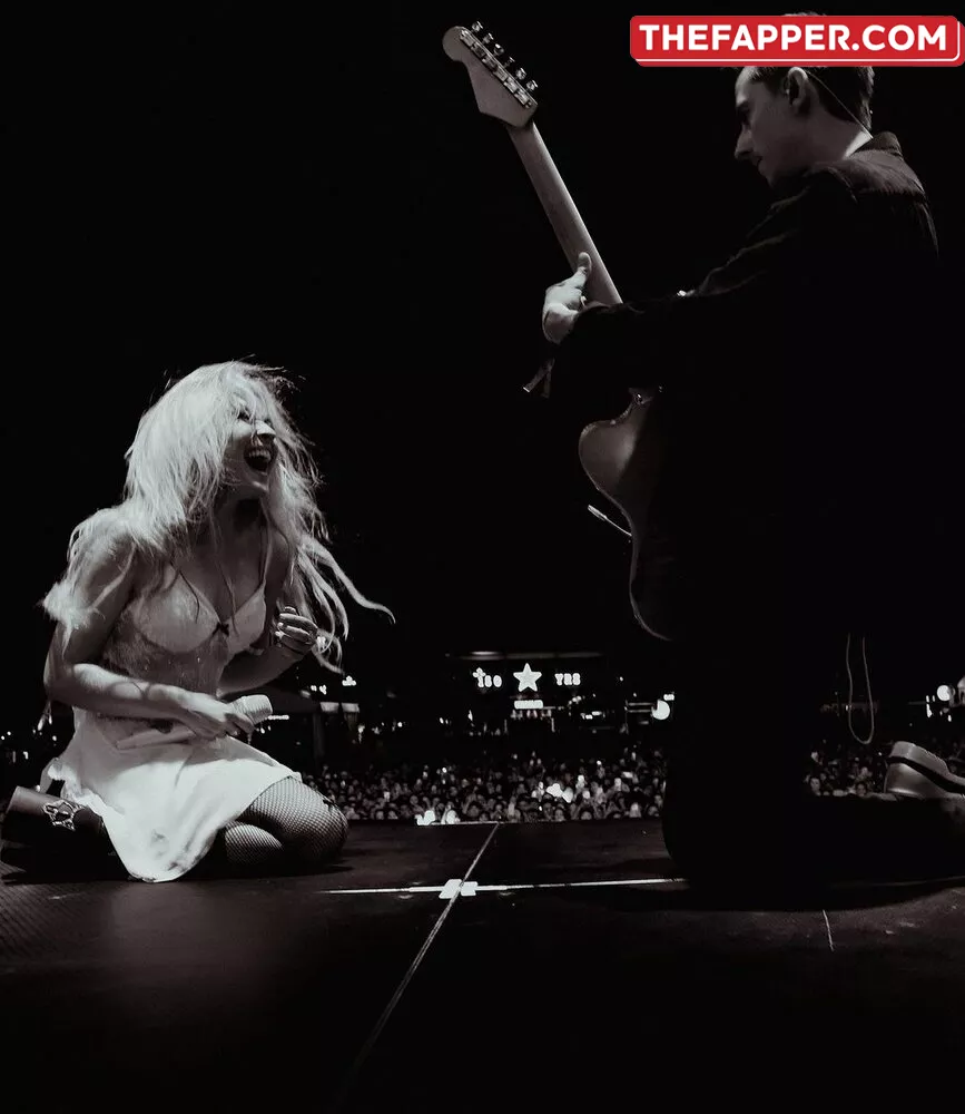 Sabrina Carpenter  Onlyfans Leaked Nude Image #LTr9eq628u