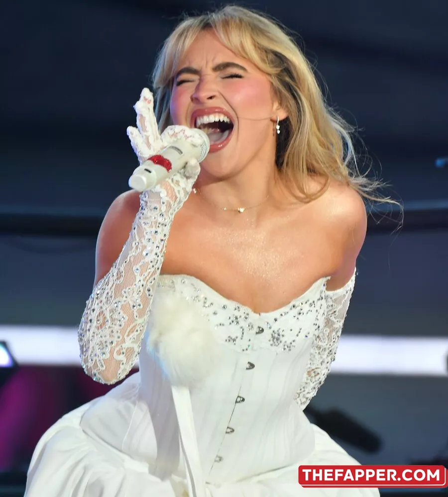 Sabrina Carpenter  Onlyfans Leaked Nude Image #TRLfj474EW