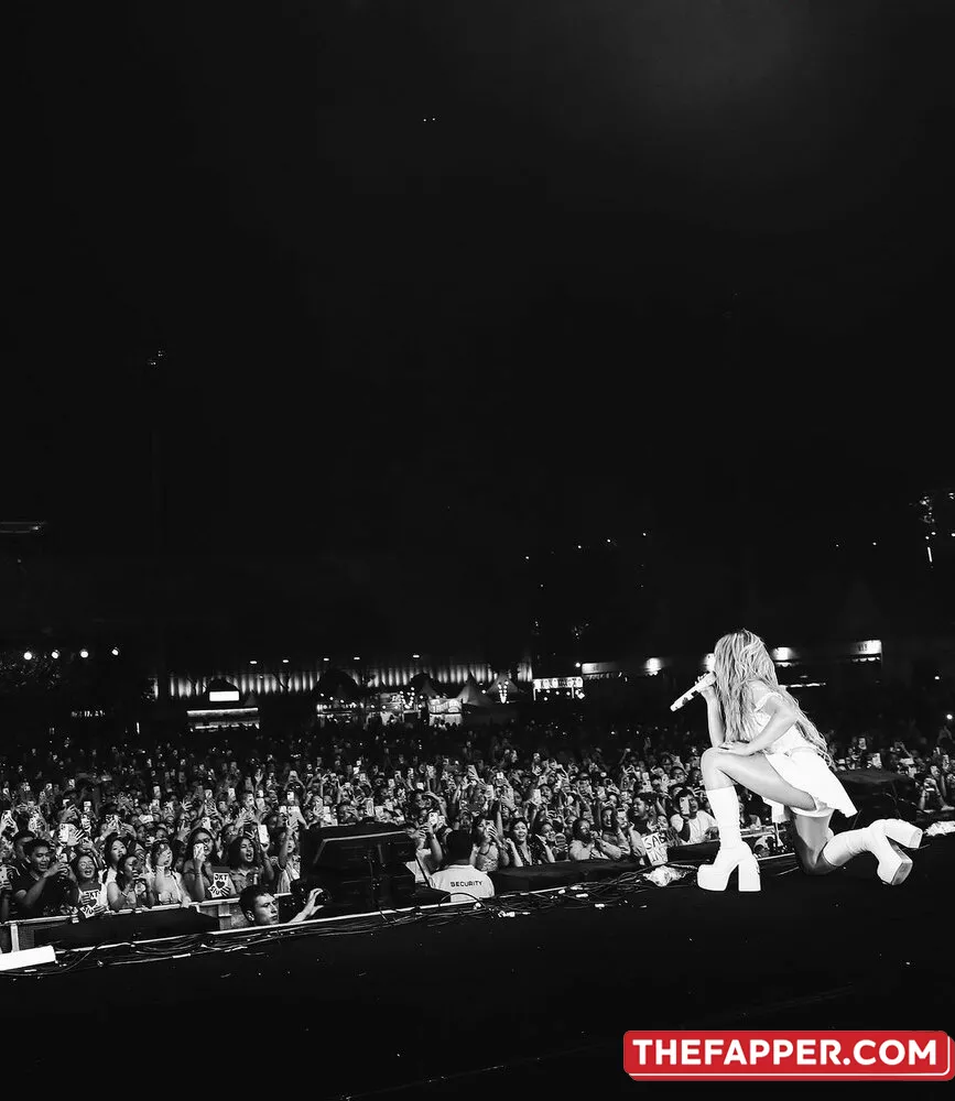 Sabrina Carpenter  Onlyfans Leaked Nude Image #yVWdcqXWTr