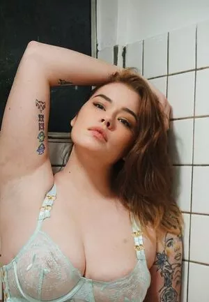 Sabrina Lynn #ZiUBXsOL6Q