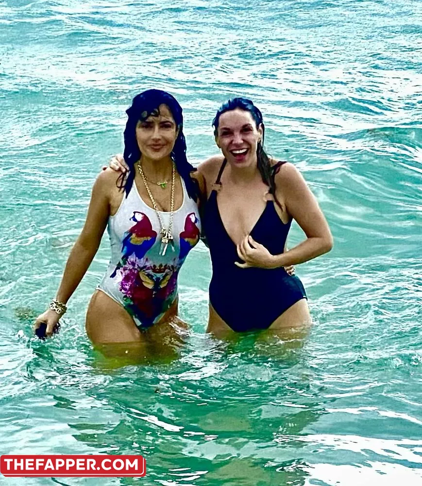 Salma Hayek  Onlyfans Leaked Nude Image #ZnjKhlvCKC