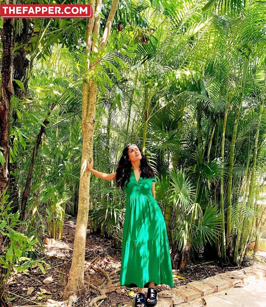 Salma Hayek  Onlyfans Leaked Nude Image #seA1ig7nil