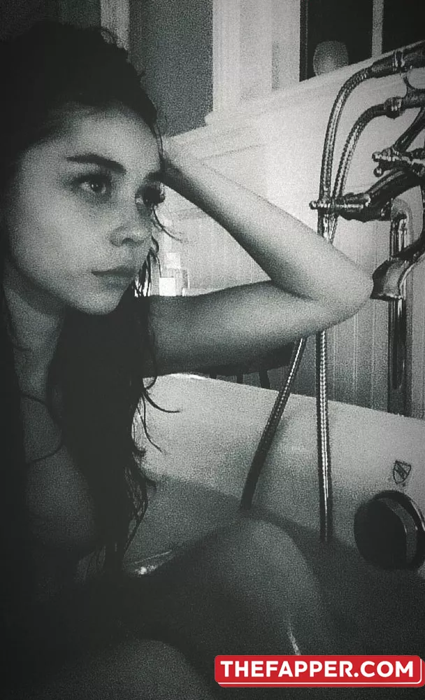 Sarah Hyland  Onlyfans Leaked Nude Image #L06W2swSTC