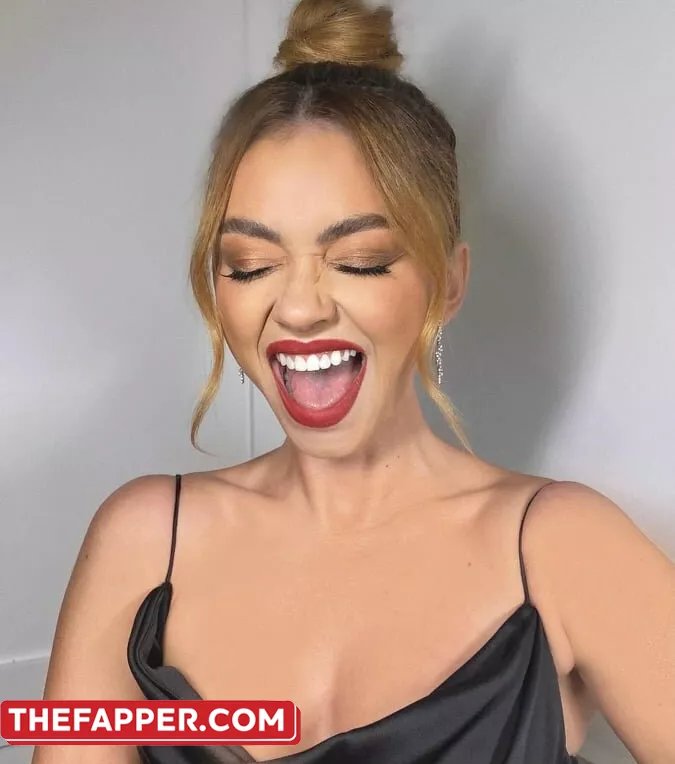 Sarah Hyland  Onlyfans Leaked Nude Image #d0nF7NdrEe