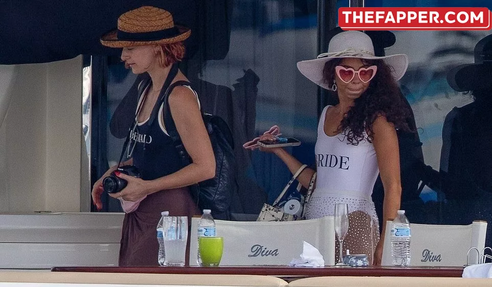 Sarah Hyland  Onlyfans Leaked Nude Image #dU1p7dc8eV