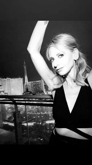 Sarah Michelle Gellar #8uVpxpKyve