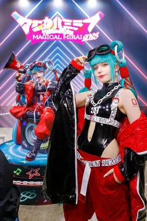 Saya Scarlet OnlyFans Leak OysyH8DM1u