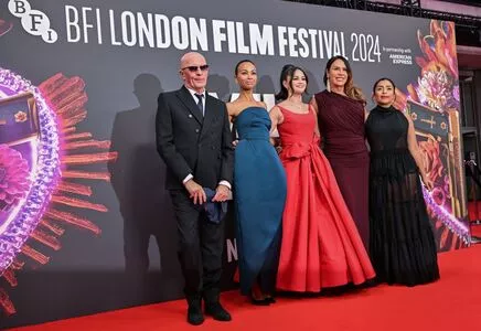 Selena Gomez Onlyfans Leaked Nude Image #1MB2Mq79na