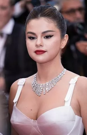 Selena Gomez Onlyfans Leaked Nude Image #FUcErAVOui