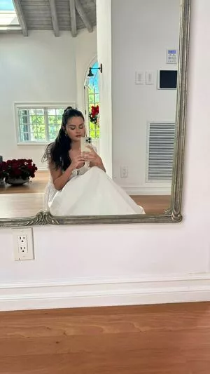 Selena Gomez Onlyfans Leaked Nude Image #H5Zow0JAvX