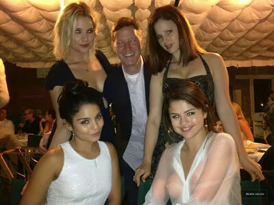 Selena Gomez Onlyfans Leaked Nude Image #cmAPjFg6nt