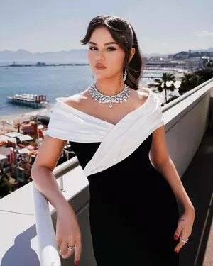 Selena Gomez Onlyfans Leaked Nude Image #mBBheK5NHX