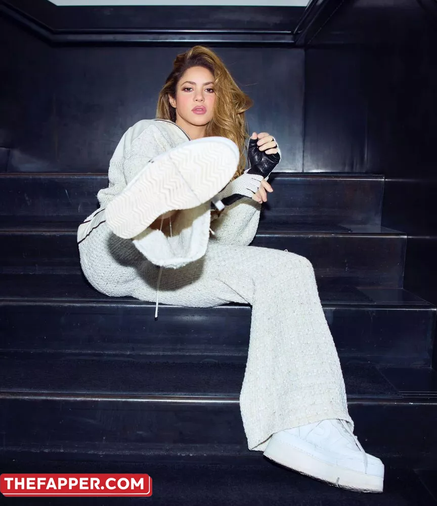 Shakira  Onlyfans Leaked Nude Image #mnugnJf6Op