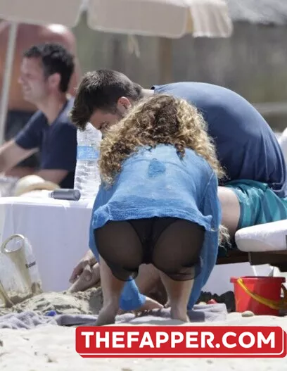 Shakira  Onlyfans Leaked Nude Image #rxGNLJjvha