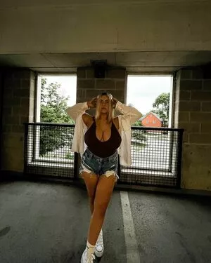 Sierra Bellingar Onlyfans Leaked Nude Image #kvGvK8Igxn