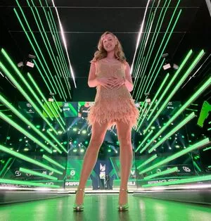 Sjokz #cBbEIxgFW8