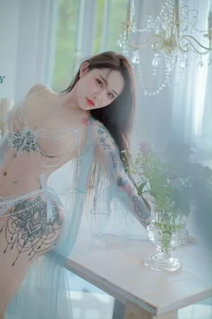 Songyuxin Hitomi #DMwujITfGy