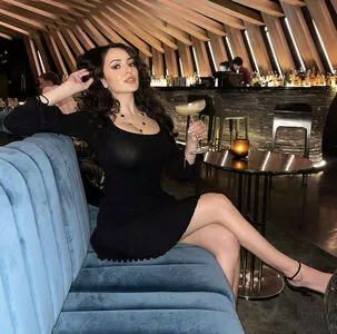 Sonia Ferraro Onlyfans Leaked Nude Image #JJ4Dtj2Dj4