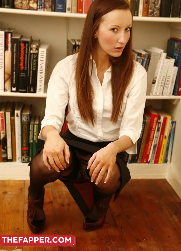 Sophiasmithuk  Onlyfans Leaked Nude Image #LOnZi3Zv8F