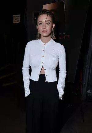 Sydney Sweeney #1rs8gpT62Z